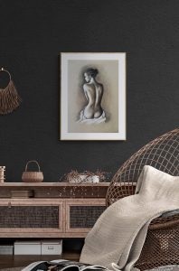 Umetniški akt kot dovršena dekoracija vašega doma – združuje nežnost, estetiko in intimen izraz lepote.